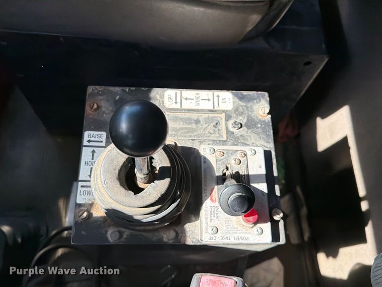 image for item FK3823 2006 Kenworth T800 roll-off container truck