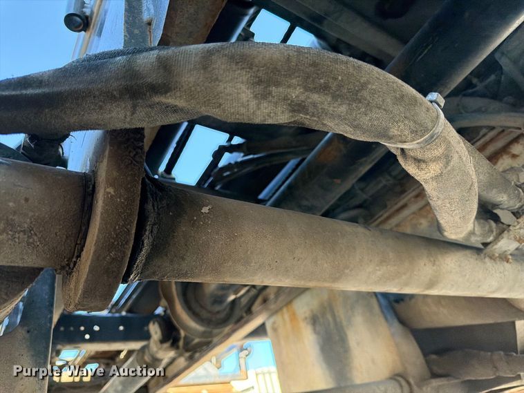 image for item FK3823 2006 Kenworth T800 roll-off container truck