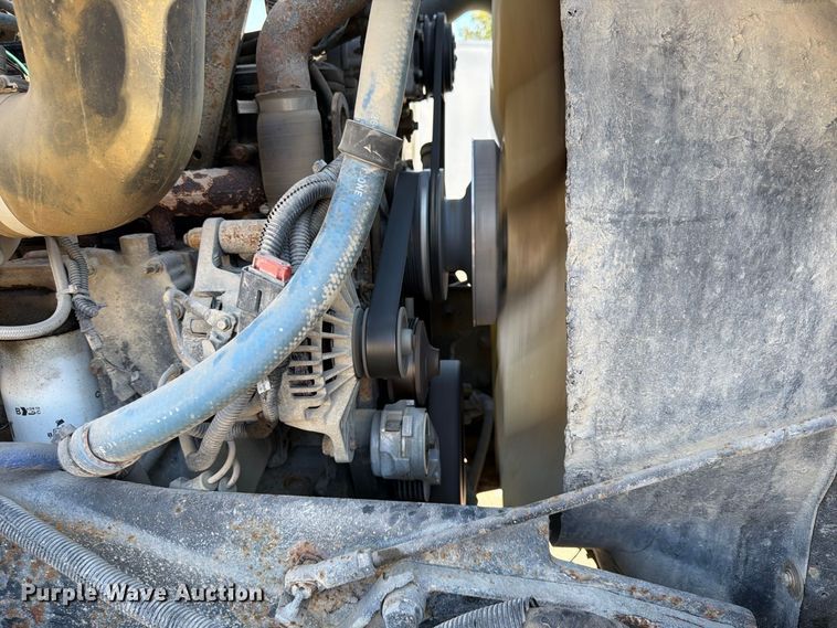 image for item FK3823 2006 Kenworth T800 roll-off container truck