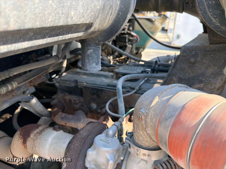 image for item FK3823 2006 Kenworth T800 roll-off container truck