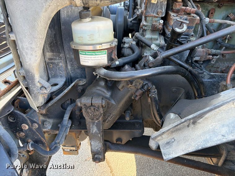 image for item FK3826 2005 Freightliner Columbia semi truck