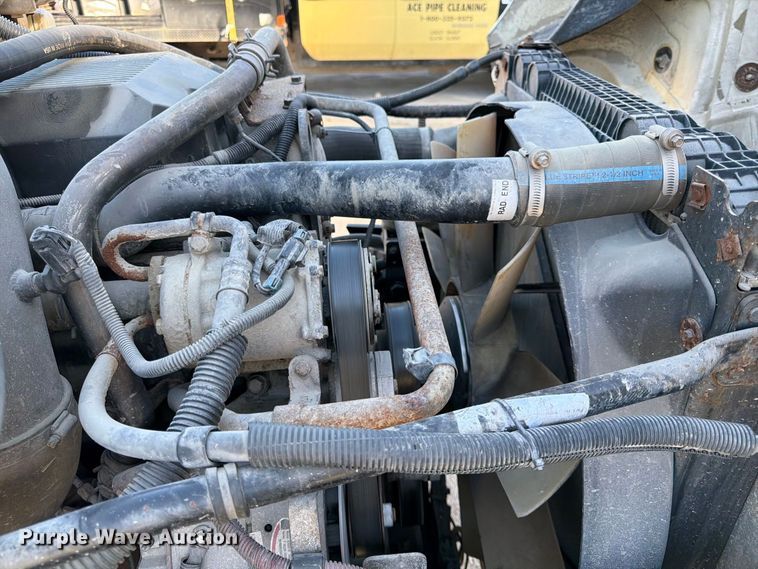 image for item FK3826 2005 Freightliner Columbia semi truck