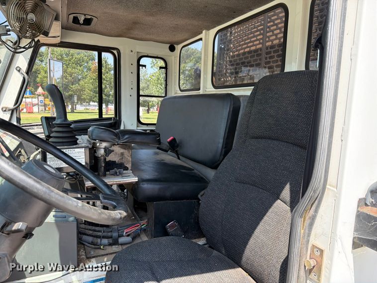 image for item FK4103 2014 Crane Carrier Co. Low Entry refuse truck