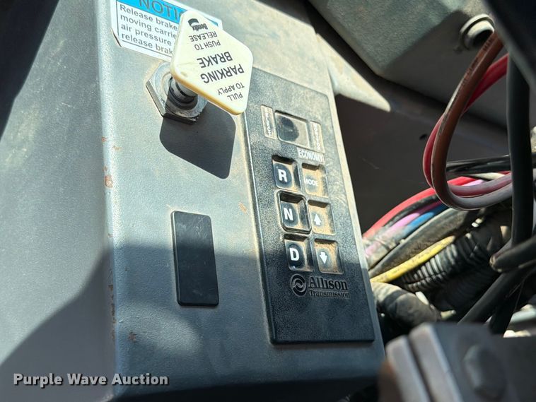 image for item FK4103 2014 Crane Carrier Co. Low Entry refuse truck