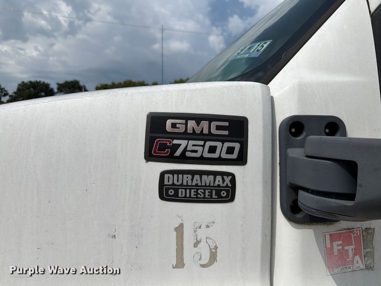 image for item FK4105 2005 GMC C7500 refuse truck