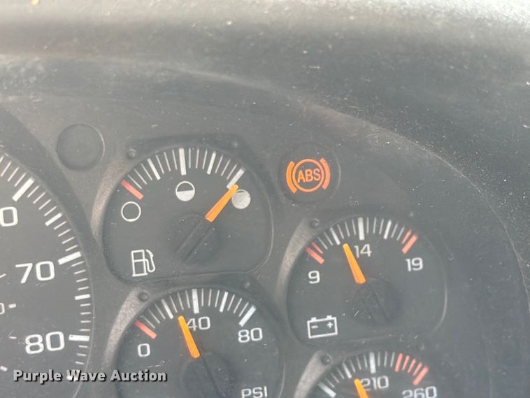 image for item FK4105 2005 GMC C7500 refuse truck