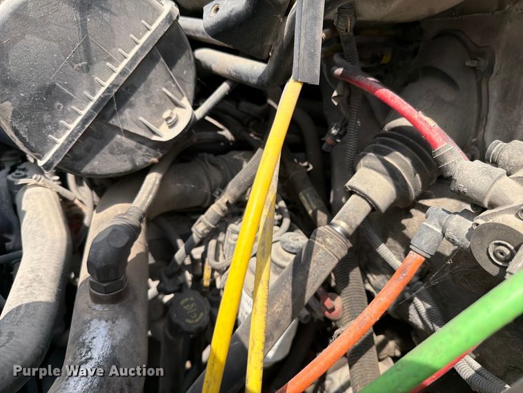 image for item FK4105 2005 GMC C7500 refuse truck