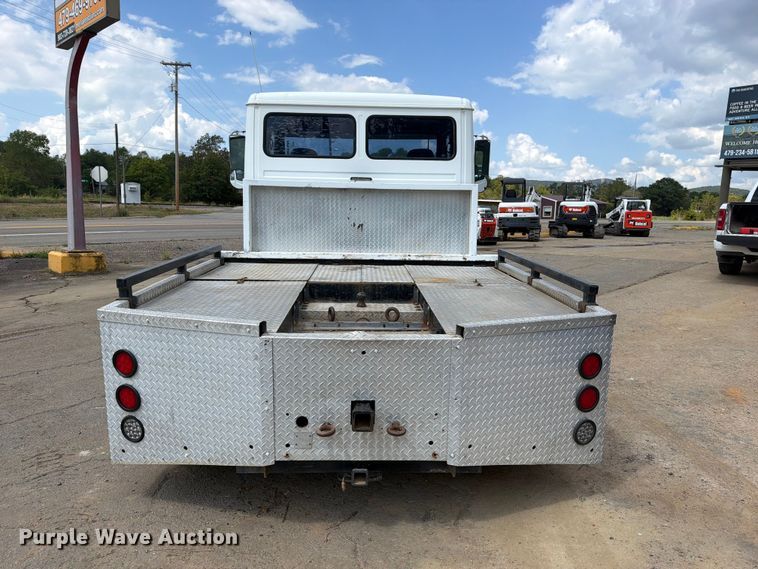 image for item FK5179 1998 Freightliner FL60 semi truck