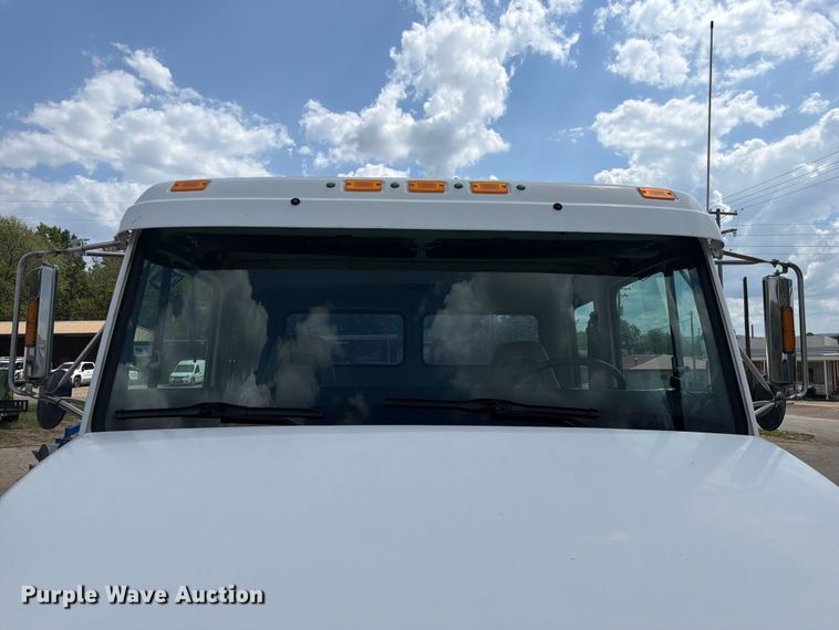 image for item FK5179 1998 Freightliner FL60 semi truck