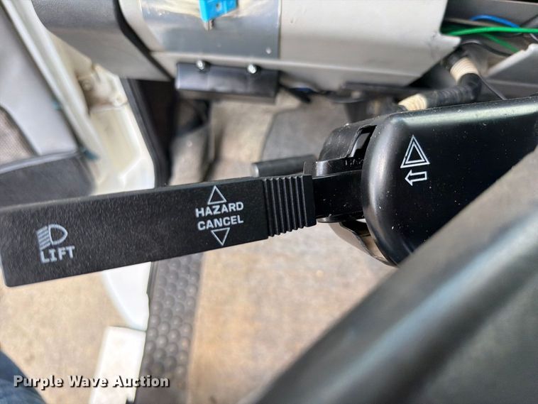 image for item FK5179 1998 Freightliner FL60 semi truck