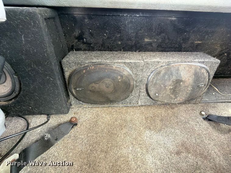 image for item FK5179 1998 Freightliner FL60 semi truck