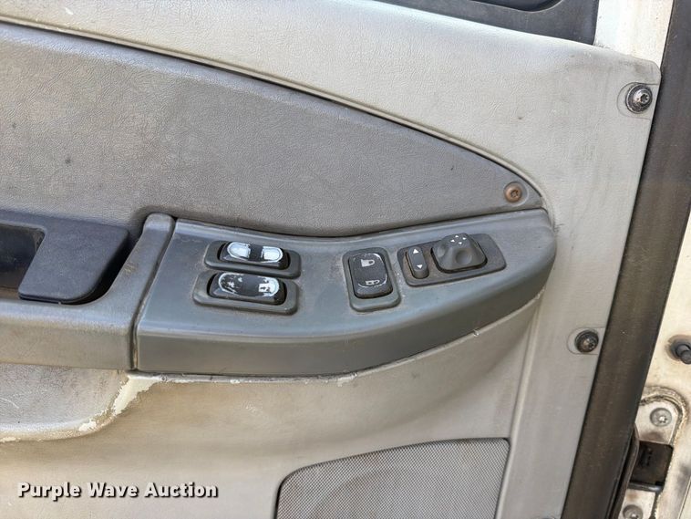 image for item FK5258 2007 Freightliner Columbia semi truck