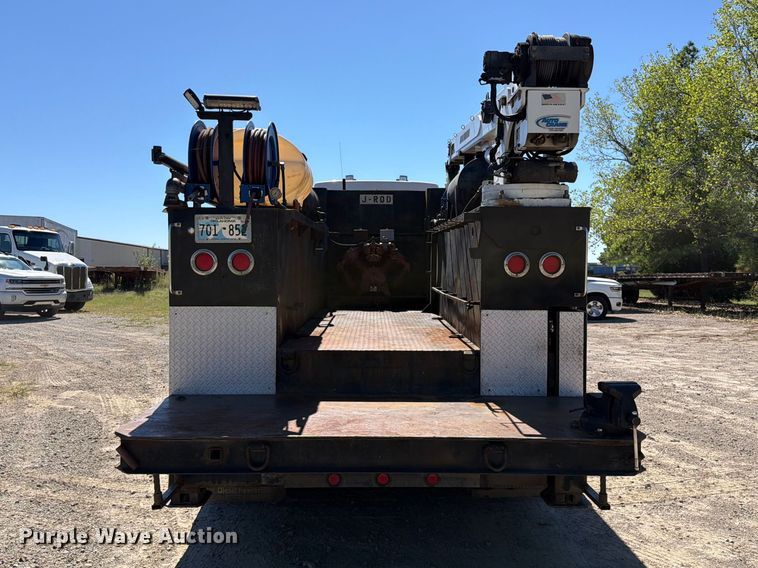image for item FK5281 2009 Kenworth T800 utility / service truck