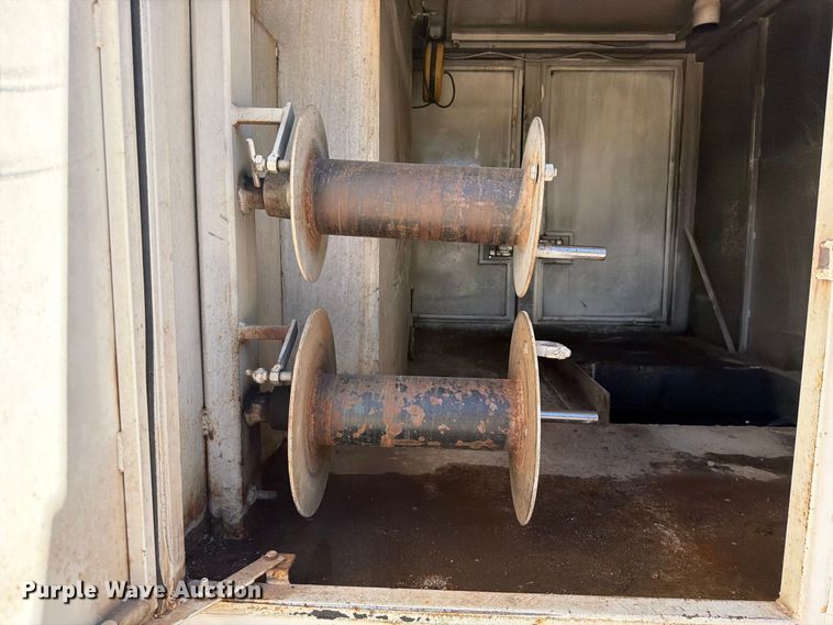 image for item FK5281 2009 Kenworth T800 utility / service truck
