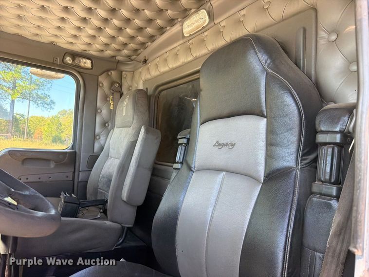 image for item FK5281 2009 Kenworth T800 utility / service truck