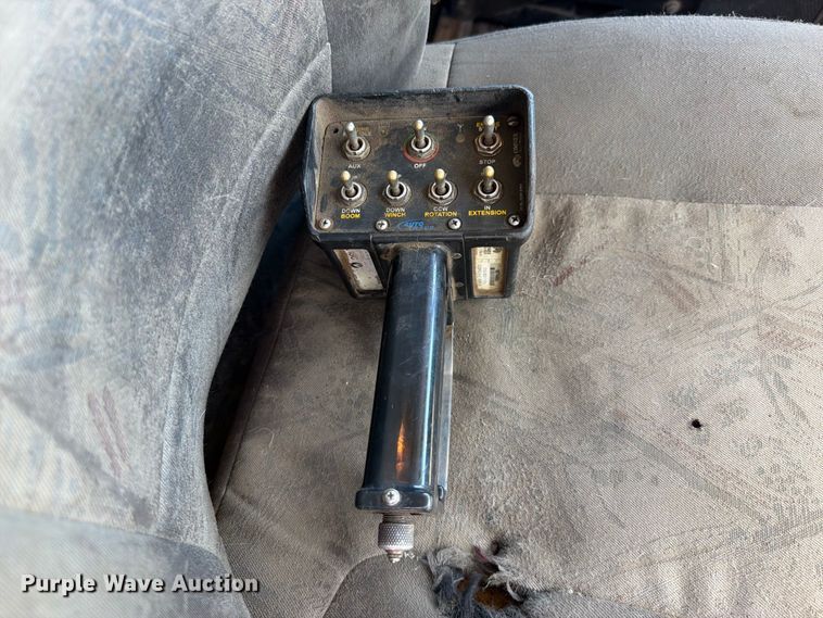 image for item FK5281 2009 Kenworth T800 utility / service truck