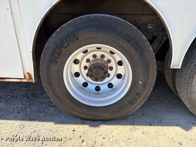 image for item FK5281 2009 Kenworth T800 utility / service truck