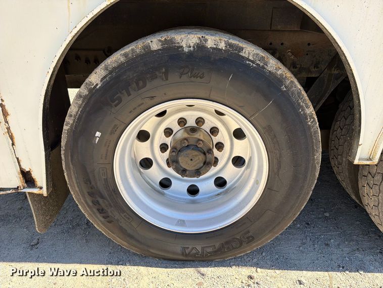 image for item FK5281 2009 Kenworth T800 utility / service truck