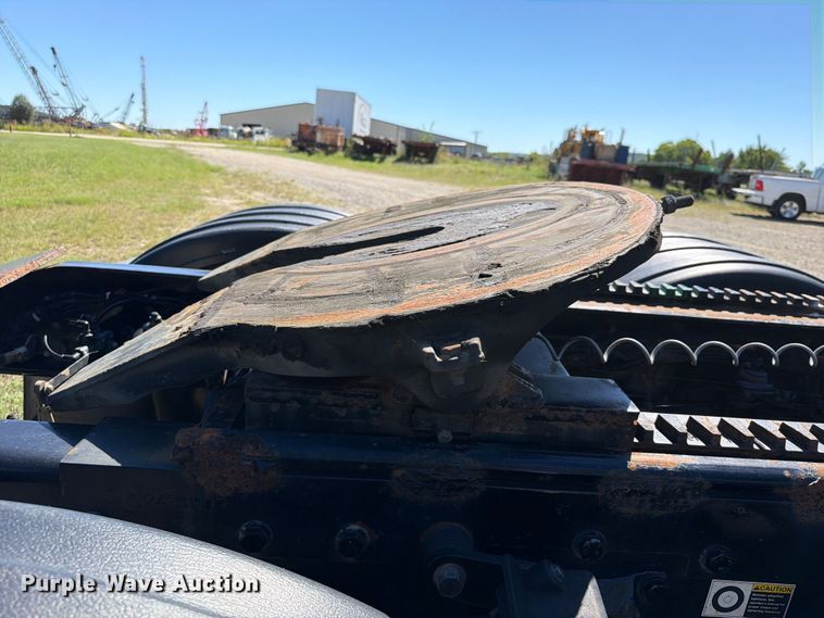 image for item FK5282 2018 Peterbilt 389 semi truck