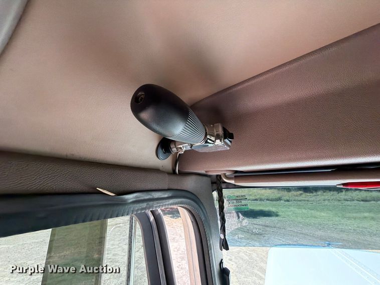 image for item FK5282 2018 Peterbilt 389 semi truck