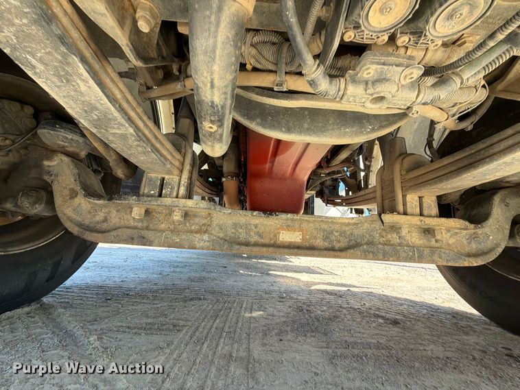 image for item FK5282 2018 Peterbilt 389 semi truck