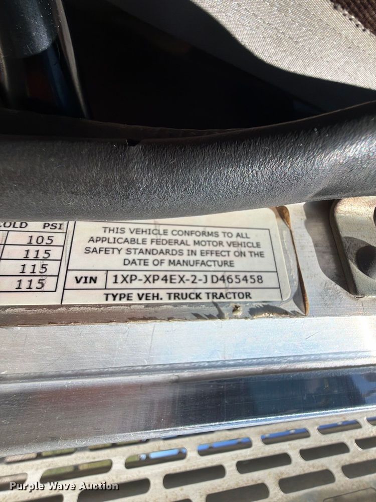 image for item FK5282 2018 Peterbilt 389 semi truck