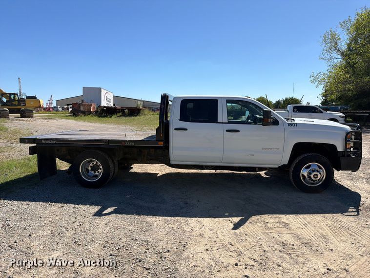 image for item FK5285 2018 Chevrolet Silverado 3500HD Crew Cab bale bed pickup truck