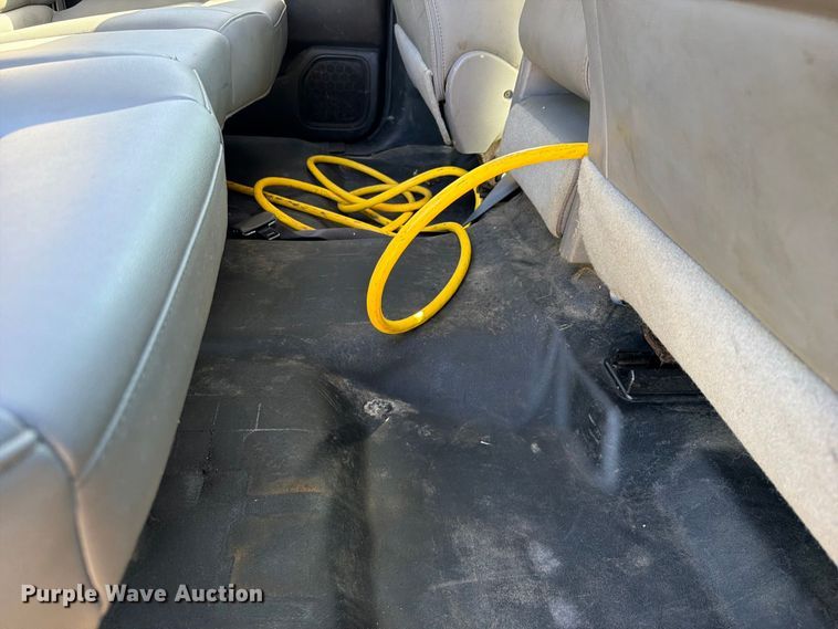 image for item FK5285 2018 Chevrolet Silverado 3500HD Crew Cab bale bed pickup truck