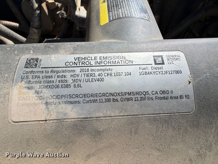image for item FK5285 2018 Chevrolet Silverado 3500HD Crew Cab bale bed pickup truck