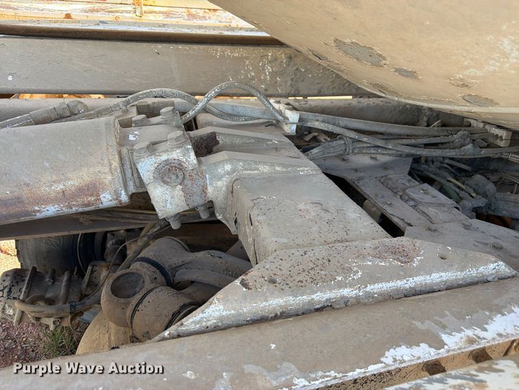 image for item FM7664 2004 Sterling Truck L9500 Series ready mix truck