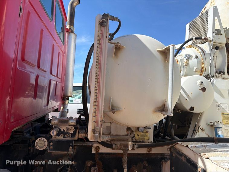 image for item FM7664 2004 Sterling Truck L9500 Series ready mix truck