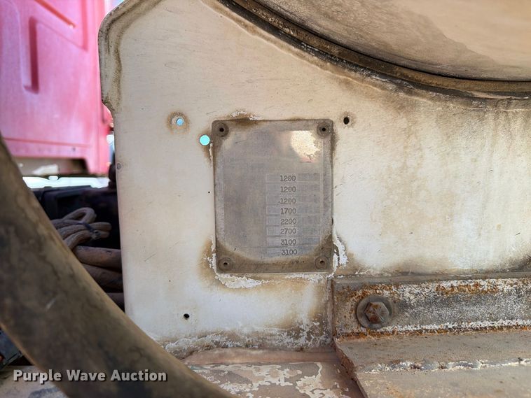 image for item FM7664 2004 Sterling Truck L9500 Series ready mix truck