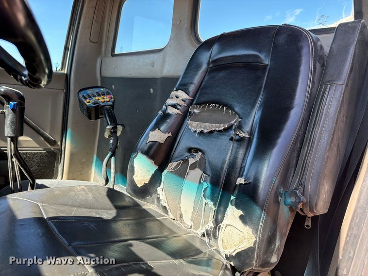 image for item FM7664 2004 Sterling Truck L9500 Series ready mix truck