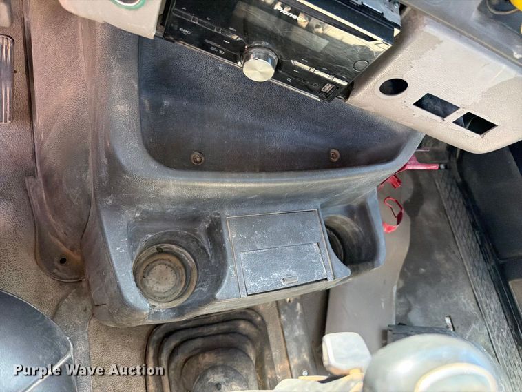 image for item FM7664 2004 Sterling Truck L9500 Series ready mix truck