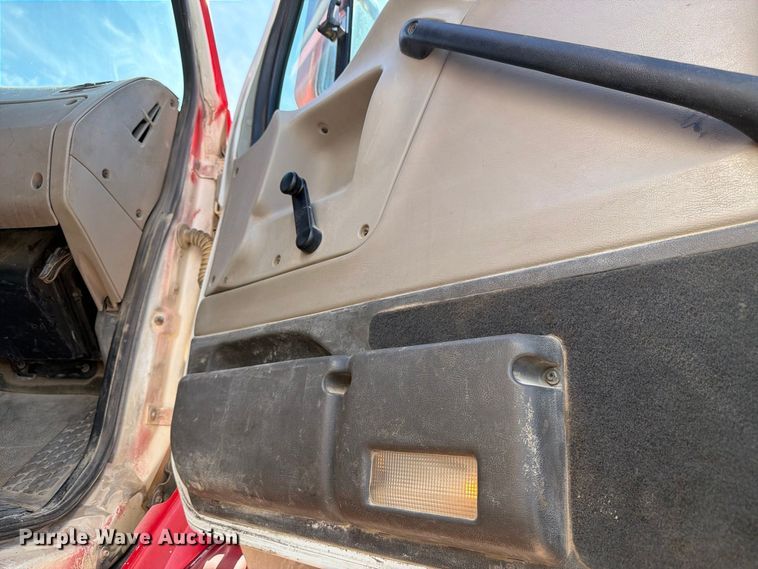 image for item FM7664 2004 Sterling Truck L9500 Series ready mix truck