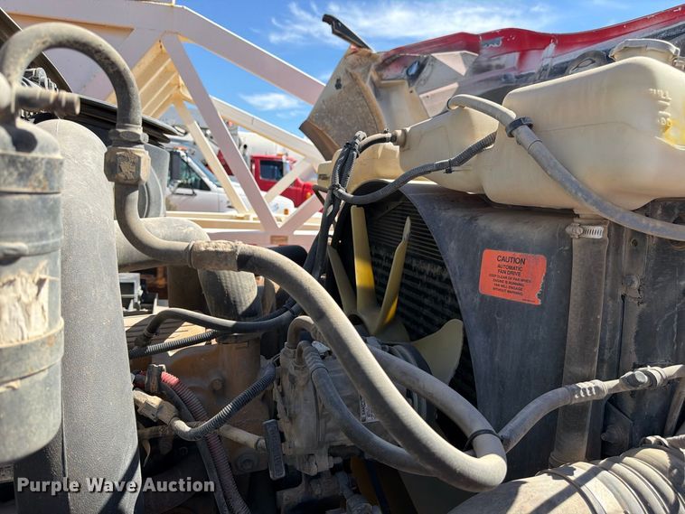 image for item FM7664 2004 Sterling Truck L9500 Series ready mix truck