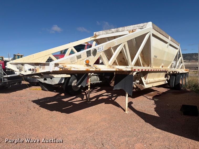 2002 Ranch bottom dump trailer