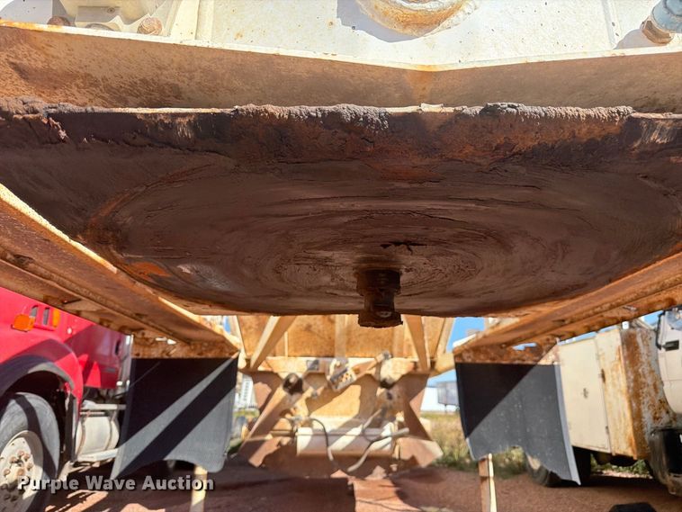 image for item FM7665 2002 Ranch bottom dump trailer