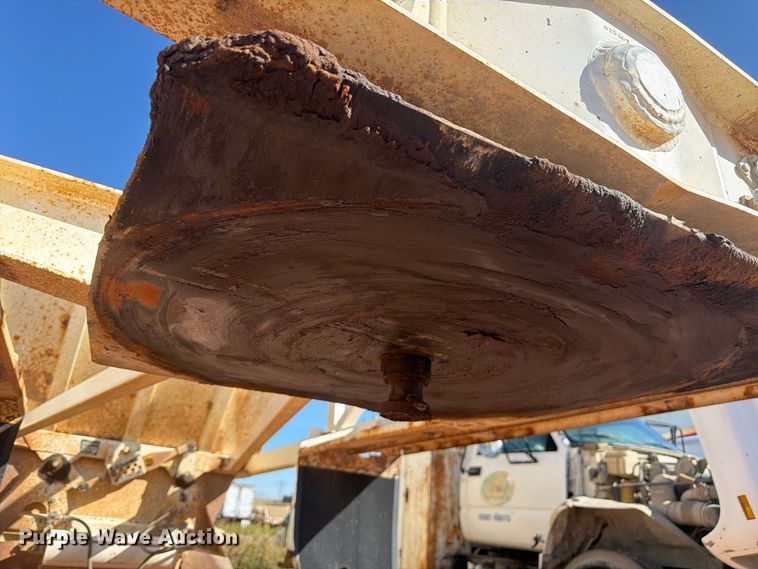 image for item FM7665 2002 Ranch bottom dump trailer