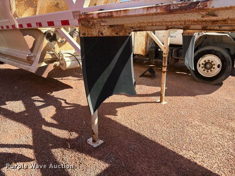 image for item FM7665 2002 Ranch bottom dump trailer