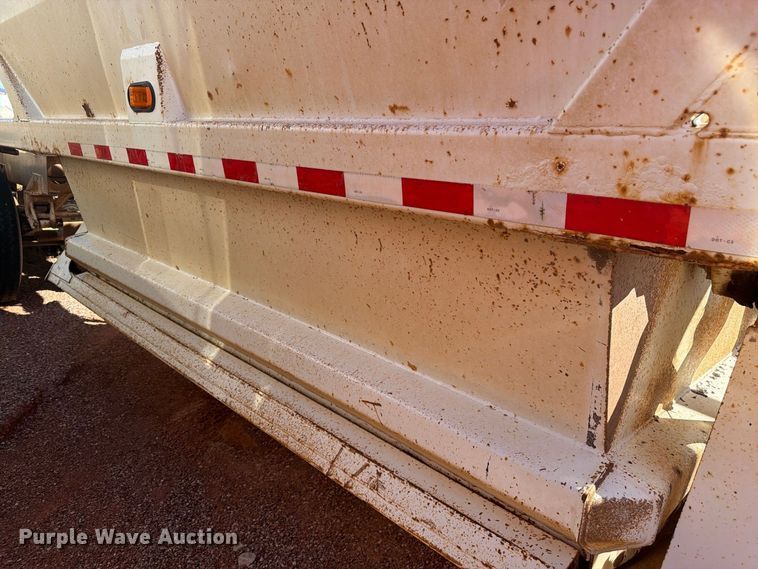 image for item FM7665 2002 Ranch bottom dump trailer
