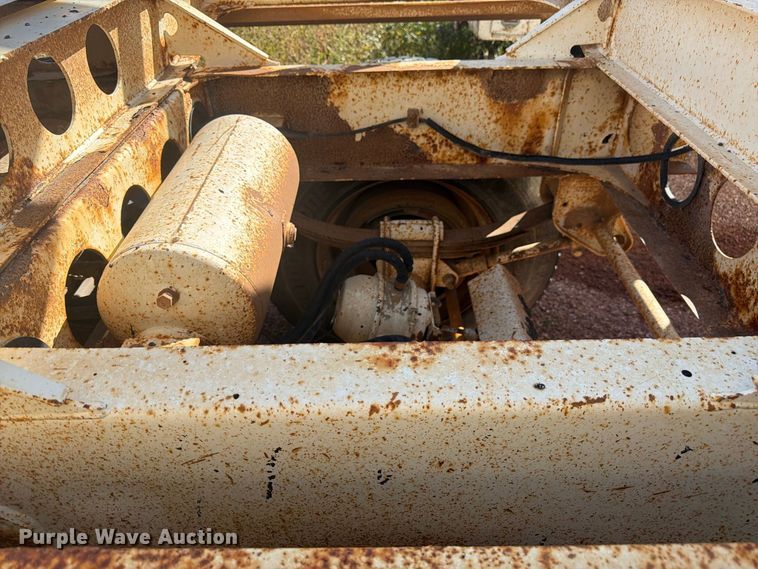 image for item FM7665 2002 Ranch bottom dump trailer