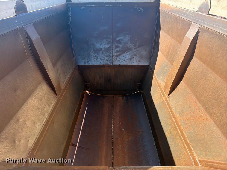 image for item FM7665 2002 Ranch bottom dump trailer