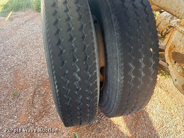 image for item FM7665 2002 Ranch bottom dump trailer
