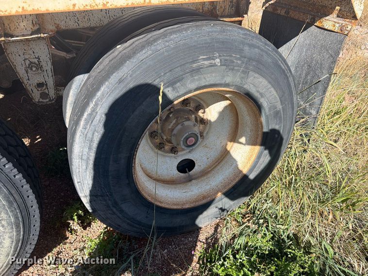 image for item FM7665 2002 Ranch bottom dump trailer