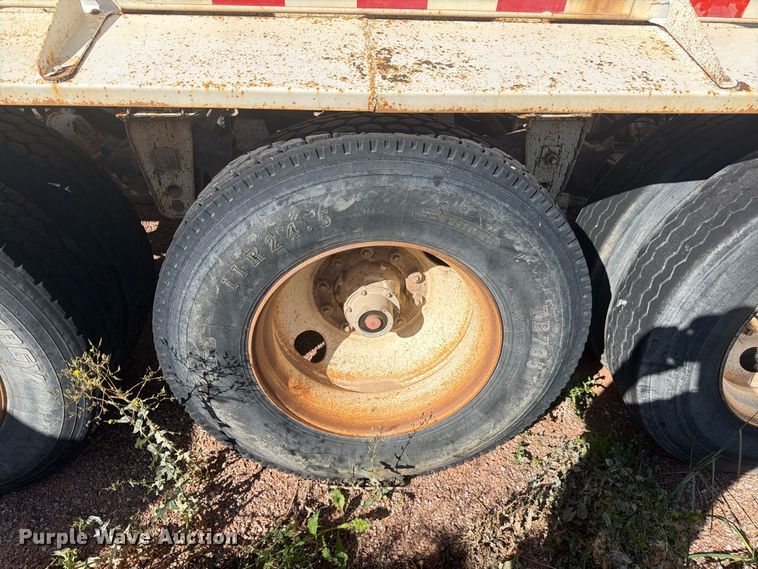 image for item FM7665 2002 Ranch bottom dump trailer