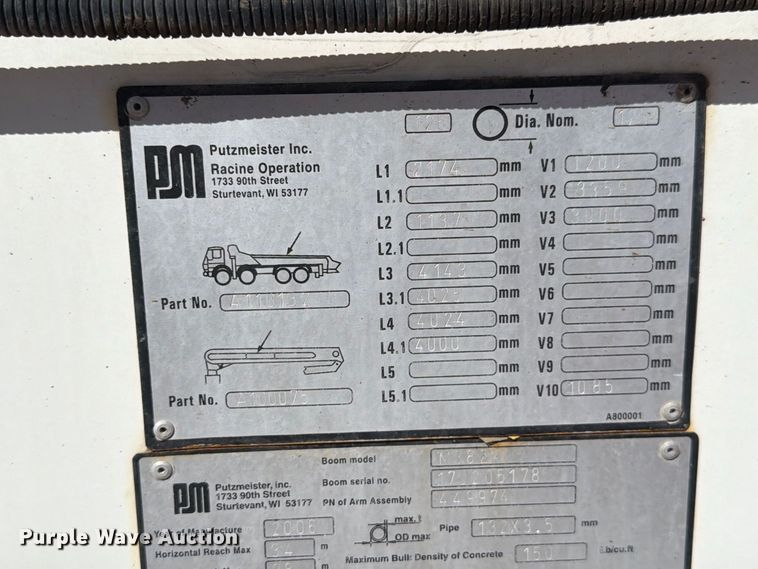 image for item FM7668 2006 Sterling Truck L9500 Series concrete pump truck
