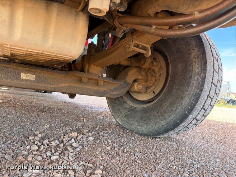 image for item FM7668 2006 Sterling Truck L9500 Series concrete pump truck