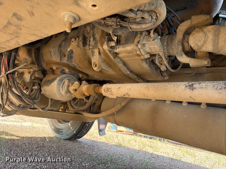 image for item FM7670 2005 Kenworth W900 semi truck