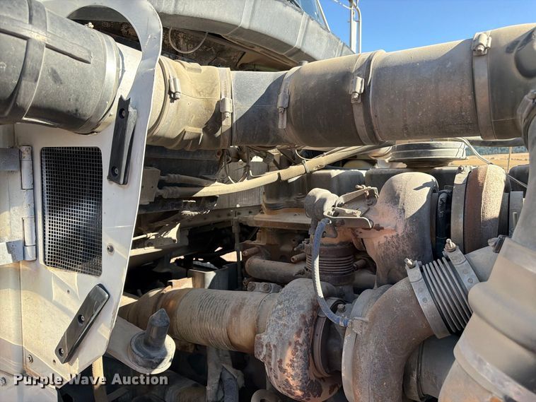 image for item FM7670 2005 Kenworth W900 semi truck
